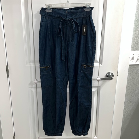 NEW Express Extreme High Rise Denim Joggers with Belt and Pockets - Picture 1 of 4